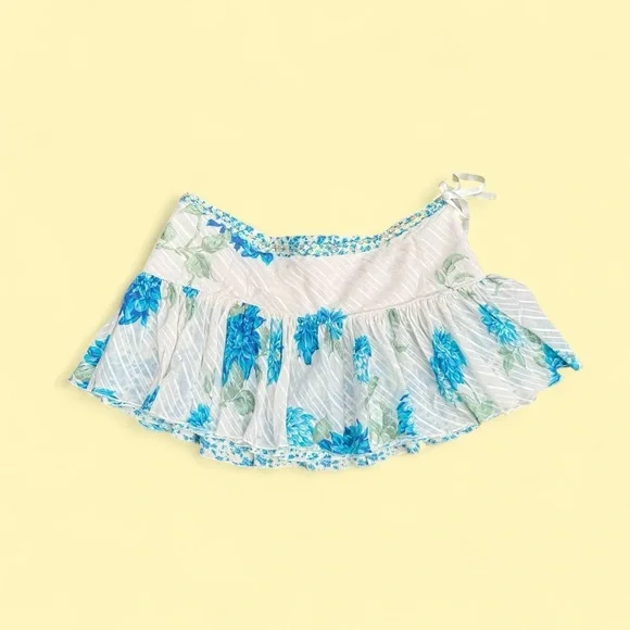 Vintage Y2K Abercrombie & Fitch silk micro skirt floral light blue and white - Picture 4 of 7